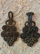 Load image into Gallery viewer, Vintage Antique Style Gold Metallic Closures