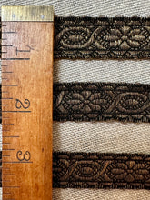 Load image into Gallery viewer, Antique Gold Metallic Trim Flower Motifs