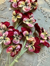 Load image into Gallery viewer, Vintage Millinery Violas