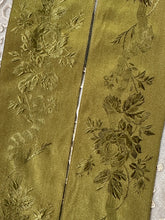 Load image into Gallery viewer, Satin Damask Woven Ribbons & Roses Two Color Choices