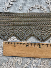 Load image into Gallery viewer, Antique Scalloped Edged Gold Metal Trim