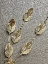 Load image into Gallery viewer, Antique Woven Leaves Two Different Choices