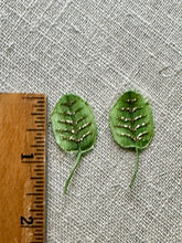 Load image into Gallery viewer, Antique Woven Leaves Two Different Choices