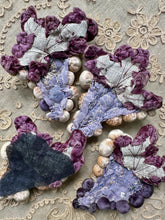 Load image into Gallery viewer, Antique Velveteen Grapes