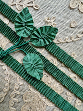 Load image into Gallery viewer, Pleated Petite Grosgrain Ribbon