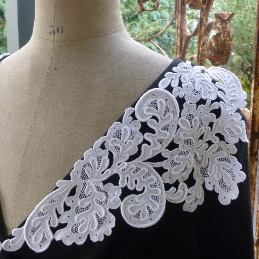  Black Applique/Black uKET Venice Lace Applique Black Collar  Applique Rayon Cotton Blend. Soft Material. Victorian Inspired : Arts,  Crafts & Sewing