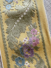 Load image into Gallery viewer, Vintage French Velvet Border