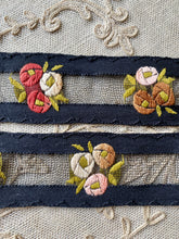Load image into Gallery viewer, Vintage Arts & Crafts Ombre Roses Trim