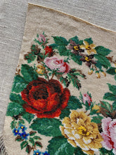 Load image into Gallery viewer, Antique Purse Micro Beaded Purse