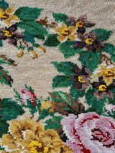 Load image into Gallery viewer, Antique Purse Micro Beaded Purse