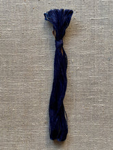 Load image into Gallery viewer, Antique Linen Floss in Arts and Crafts Colors