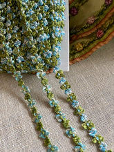 Load image into Gallery viewer, French Rococo Flower Antique Trim