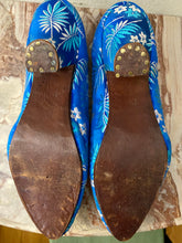 Load image into Gallery viewer, Antique Hand Made Silk Brocade Shoes