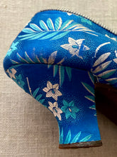 Load image into Gallery viewer, Antique Hand Made Silk Brocade Shoes