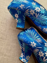Load image into Gallery viewer, Antique Hand Made Silk Brocade Shoes