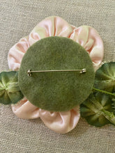 Load image into Gallery viewer, Ribbon Work Flower