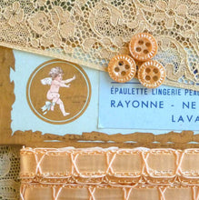 Load image into Gallery viewer, Carnival Glass Vintage Buttons