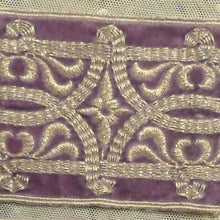 Load image into Gallery viewer, Vintage French Silk Velvet & Tinsel Trim