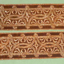 Load image into Gallery viewer, Vintage French Silk Velvet & Tinsel Trim