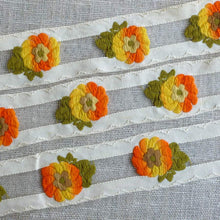 Load image into Gallery viewer, Vintage Ombre Embroidered Flower Trim