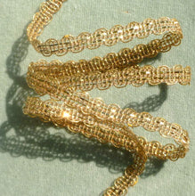 Load image into Gallery viewer, Dainty Gold Metal Trim with Scalloped Borders
