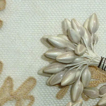Load image into Gallery viewer, Antique German Buds
