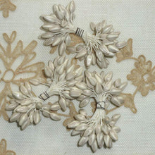 Load image into Gallery viewer, Antique German Buds