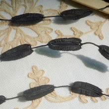 Load image into Gallery viewer, Antique Black Leaf Garland
