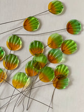 Load image into Gallery viewer, Venetian Art Glass Petals Five Petals
