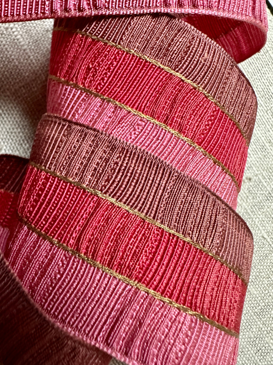 Antique French Ribbon Gold Metal Details – Vintage Passementerie