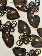 Load image into Gallery viewer, Antique Cord Applique