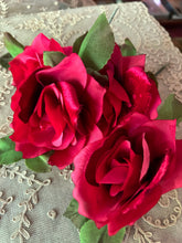 Load image into Gallery viewer, Vintage Millinery Roses Paris