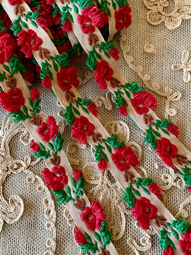 Vintage Ribbon Rococo Trim