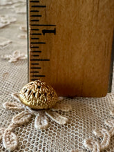 Load image into Gallery viewer, Vintage Brass/Metal Filigree Buttons