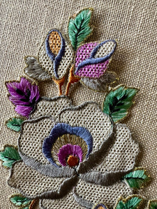 Embroidered Flower Appliques Gold Metal Thread details