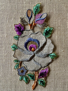 Embroidered Flower Appliques Gold Metal Thread details