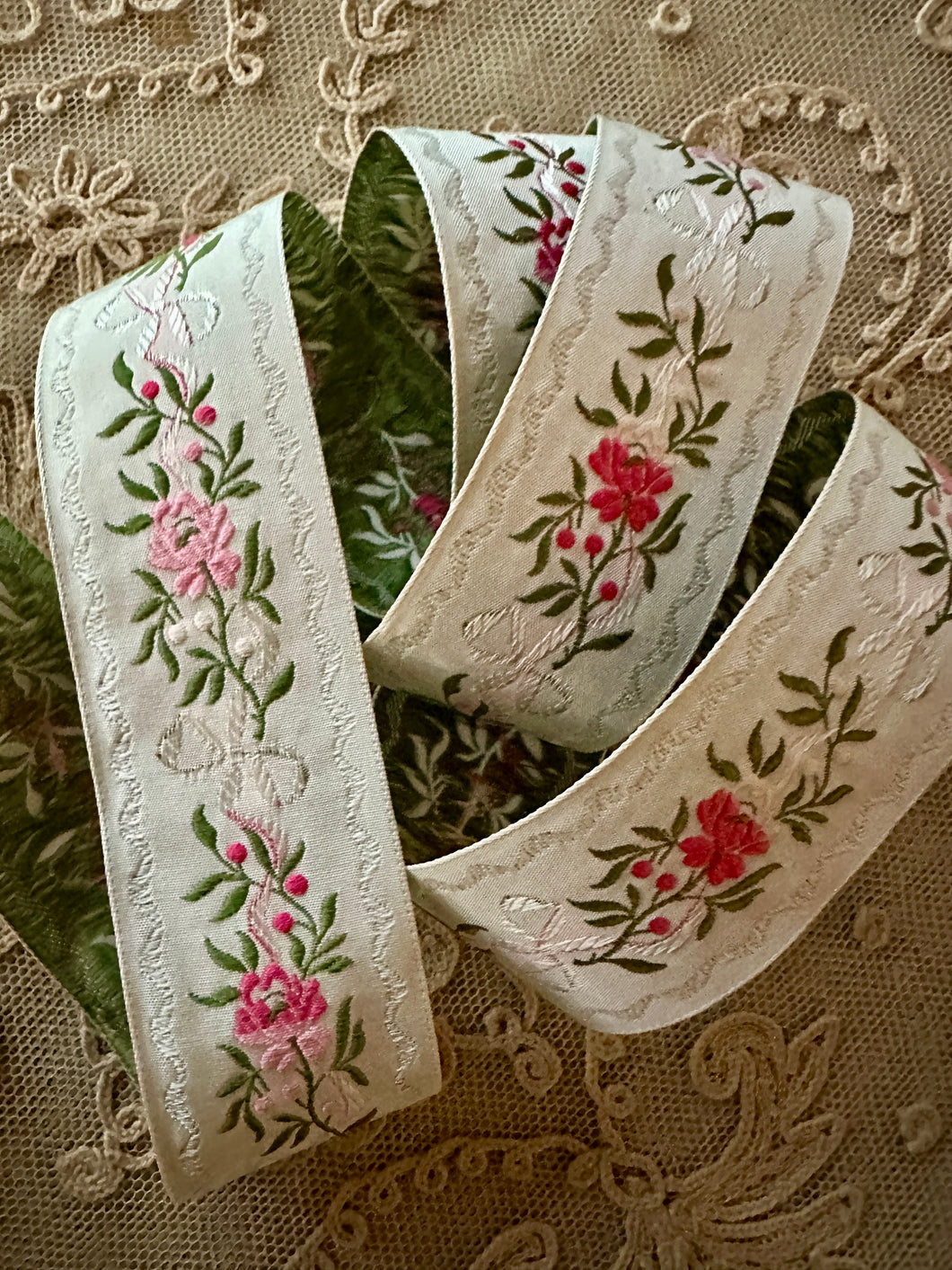 Antique French Ribbon Ombre Flowers & Bows