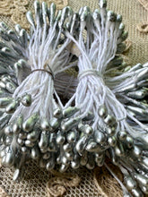 Load image into Gallery viewer, Vintage Millinery Stamens Four Different Choices