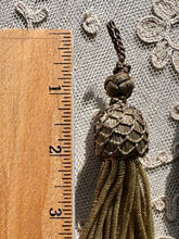 Load image into Gallery viewer, Gold Bullion Antique Tassels  Netted Top