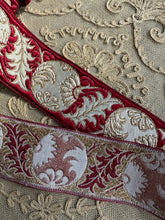 Load image into Gallery viewer, Vintage Ribbon Gold Metallic Details
