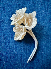 Load image into Gallery viewer, Vintage Finely Woven Cotton Flowers One Dozen