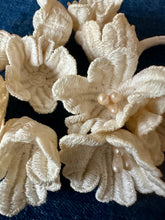 Load image into Gallery viewer, Vintage Finely Woven Cotton Flowers One Dozen
