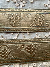 Load image into Gallery viewer, Antique Bronze/Gold Metal Trim