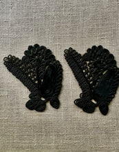 Load image into Gallery viewer, Victorian Cord Applique Pair Right and Left Facing