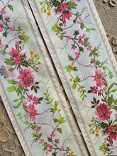 Load image into Gallery viewer, Vintage Ombre Floral Bouquets Ribbon