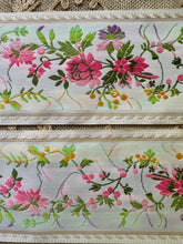 Load image into Gallery viewer, Vintage Ombre Floral Bouquets Ribbon