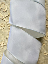 Load image into Gallery viewer, French Wired Vintage Ribbon Ivory White