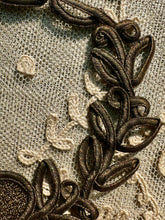 Load image into Gallery viewer, Antique Brass Metal Wreath Applique