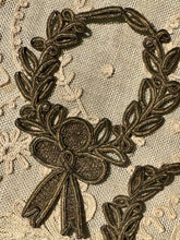 Load image into Gallery viewer, Antique Brass Metal Wreath Applique