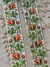 Load image into Gallery viewer, Vintage Roses &amp; Buds Ribbons